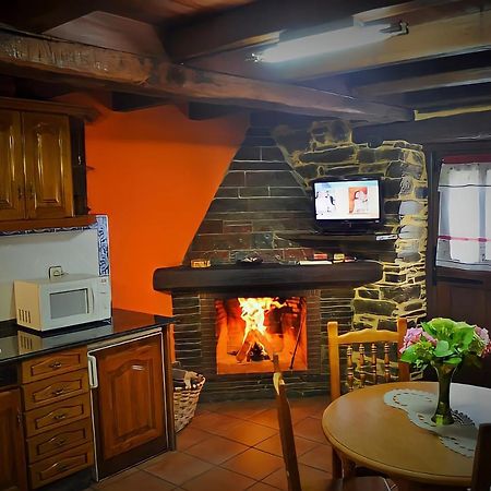 Casa Freixe Apartamentos Rurales Santa Eulalia de Oscos Kültér fotó