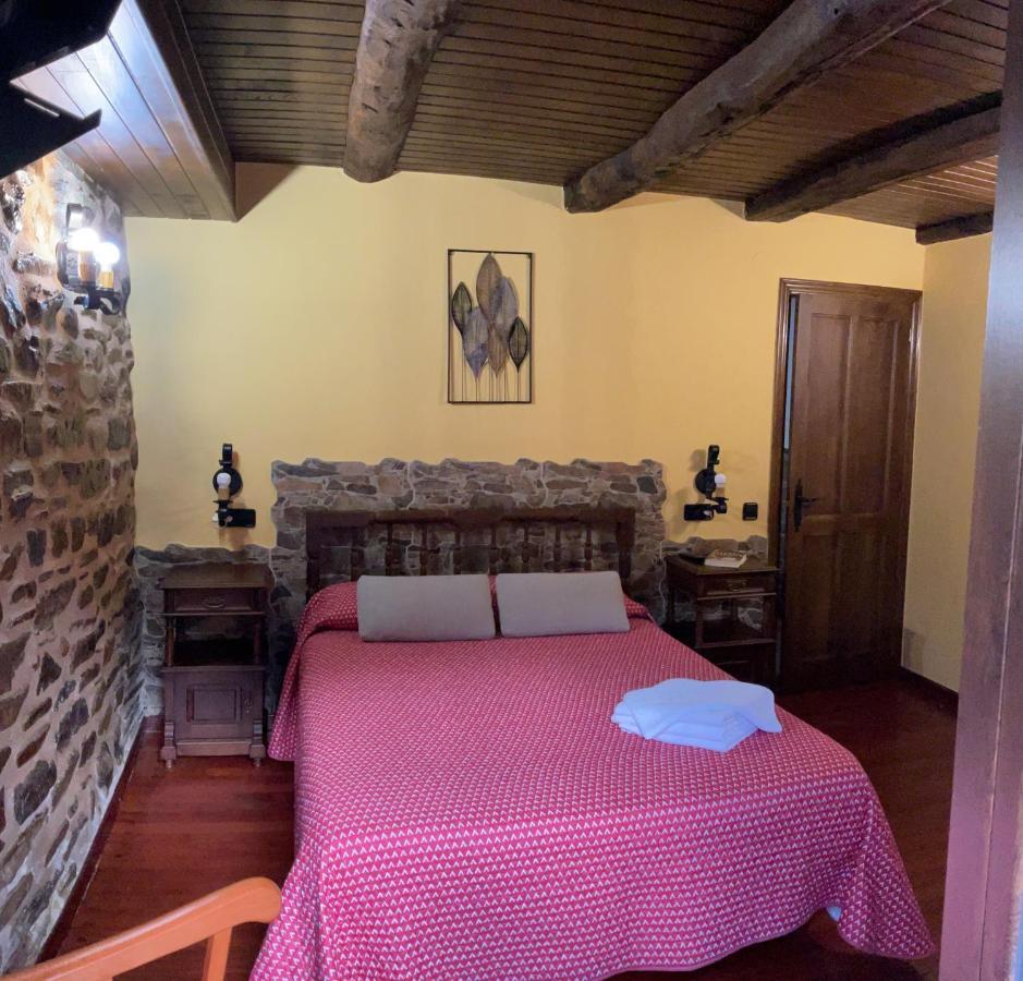 Casa Freixe Apartamentos Rurales Santa Eulalia de Oscos Kültér fotó